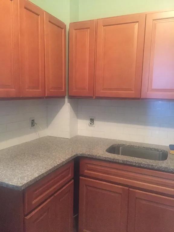 29 S 7th St #4 - Photo 3 of 11