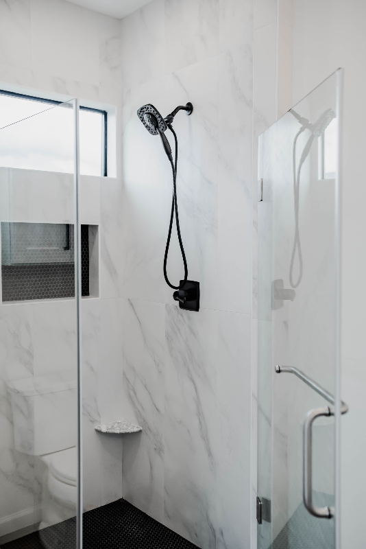 3608A N Vine St - Photo 3 of 20