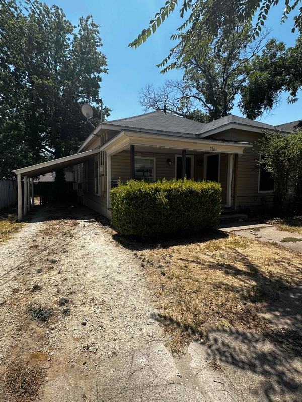 786 W Tarleton St - Photo 2 of 9