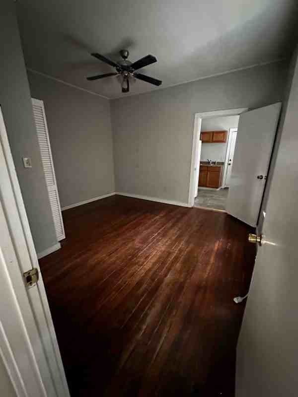 786 W Tarleton St - Photo 5 of 9