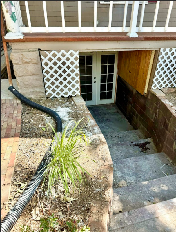 910 W Colorado Ave - Photo 3 of 8