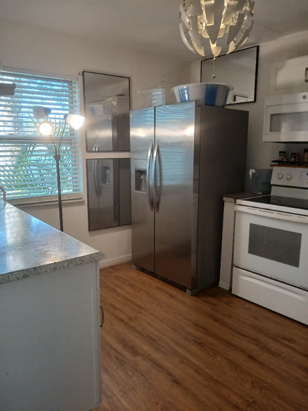 4143B Lake Lawne Ave #43B - Photo 3 of 5