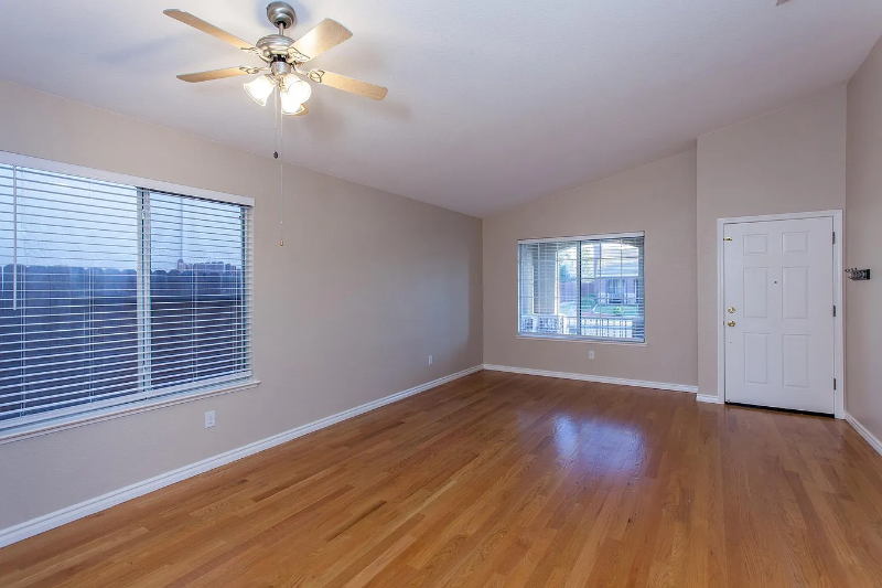 1489 Zinnia Way - Photo 2 of 20