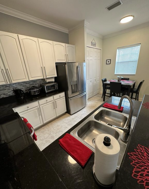 1000 Peggy Cir #303 - Photo 4 of 14