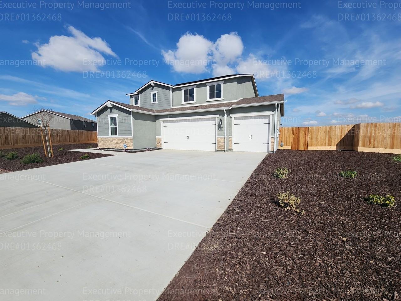 14316 Cloverdale Ln - Photo 3 of 50