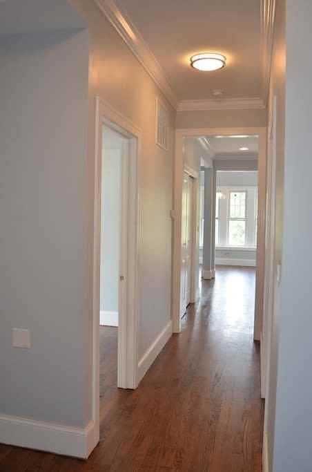 735 W Belmont Ave #1F - Photo 5 of 18