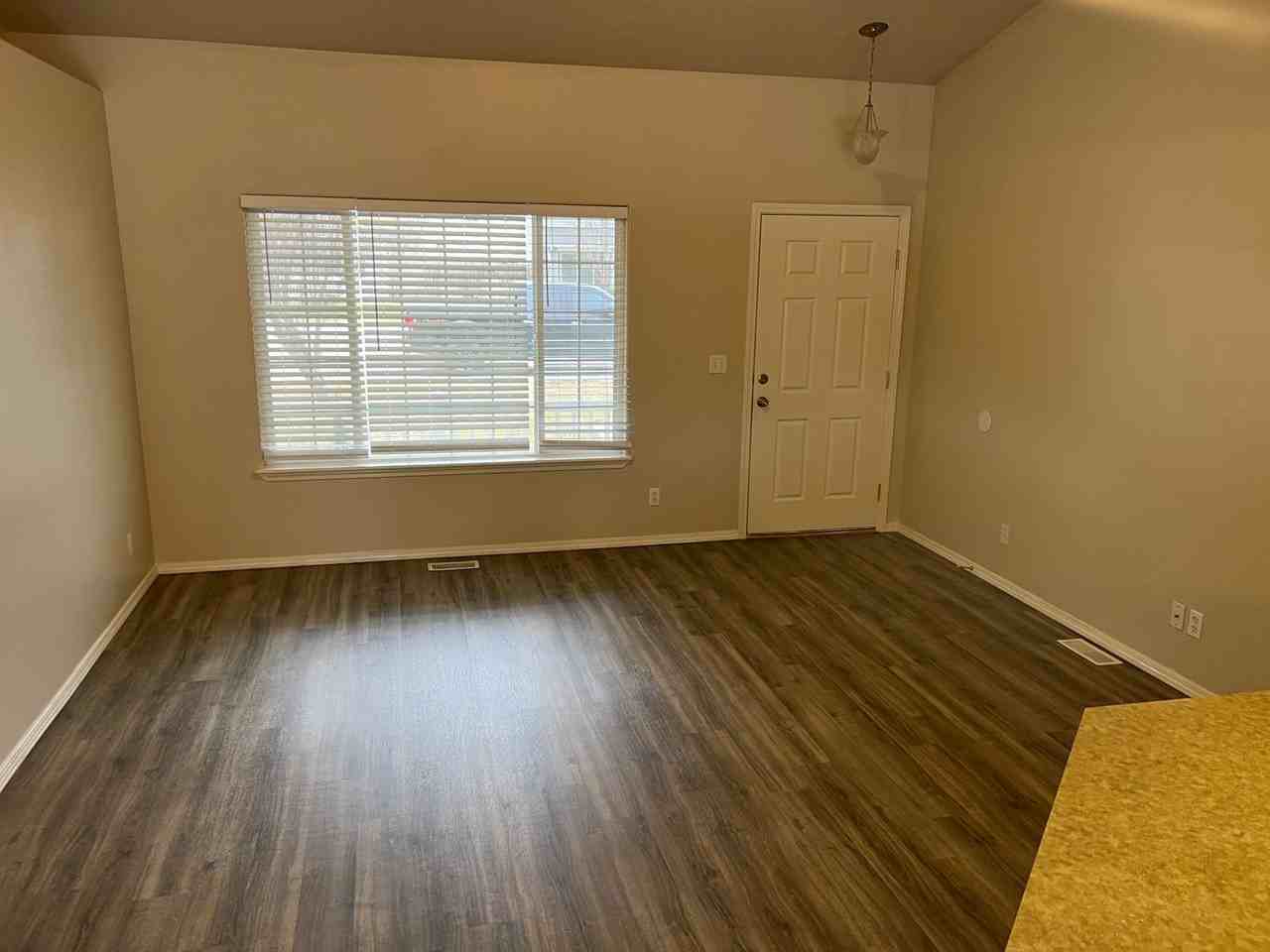2719 Carnegie St - Photo 2 of 14