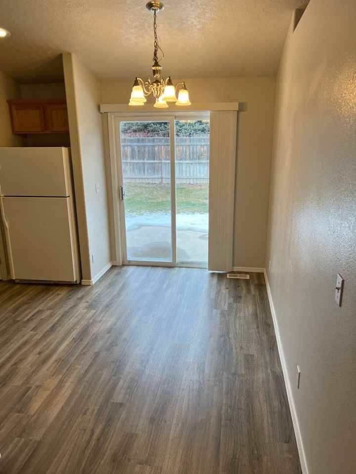 2719 Carnegie St - Photo 5 of 14