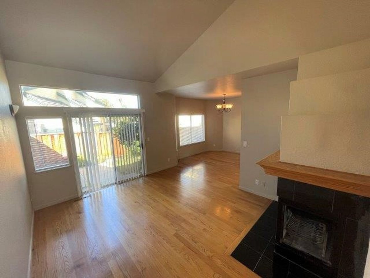 1169 Shell Ln - Photo 3 of 27