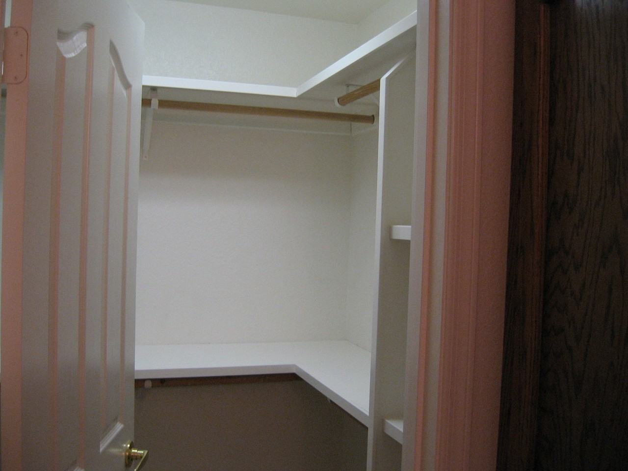 10676 E 34th St - Photo 7 of 11