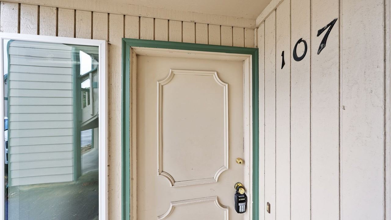 Idylewood Apartments - Photo 3 of 28