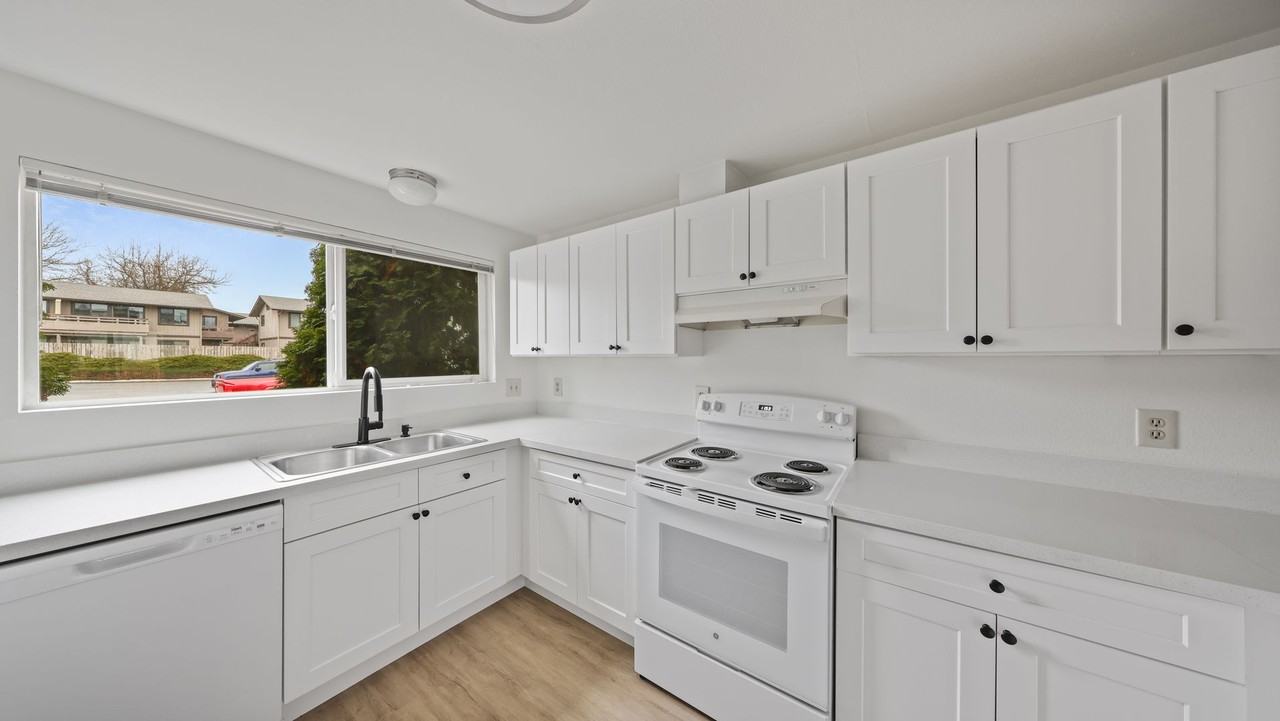 Idylewood Apartments - Photo 5 of 28