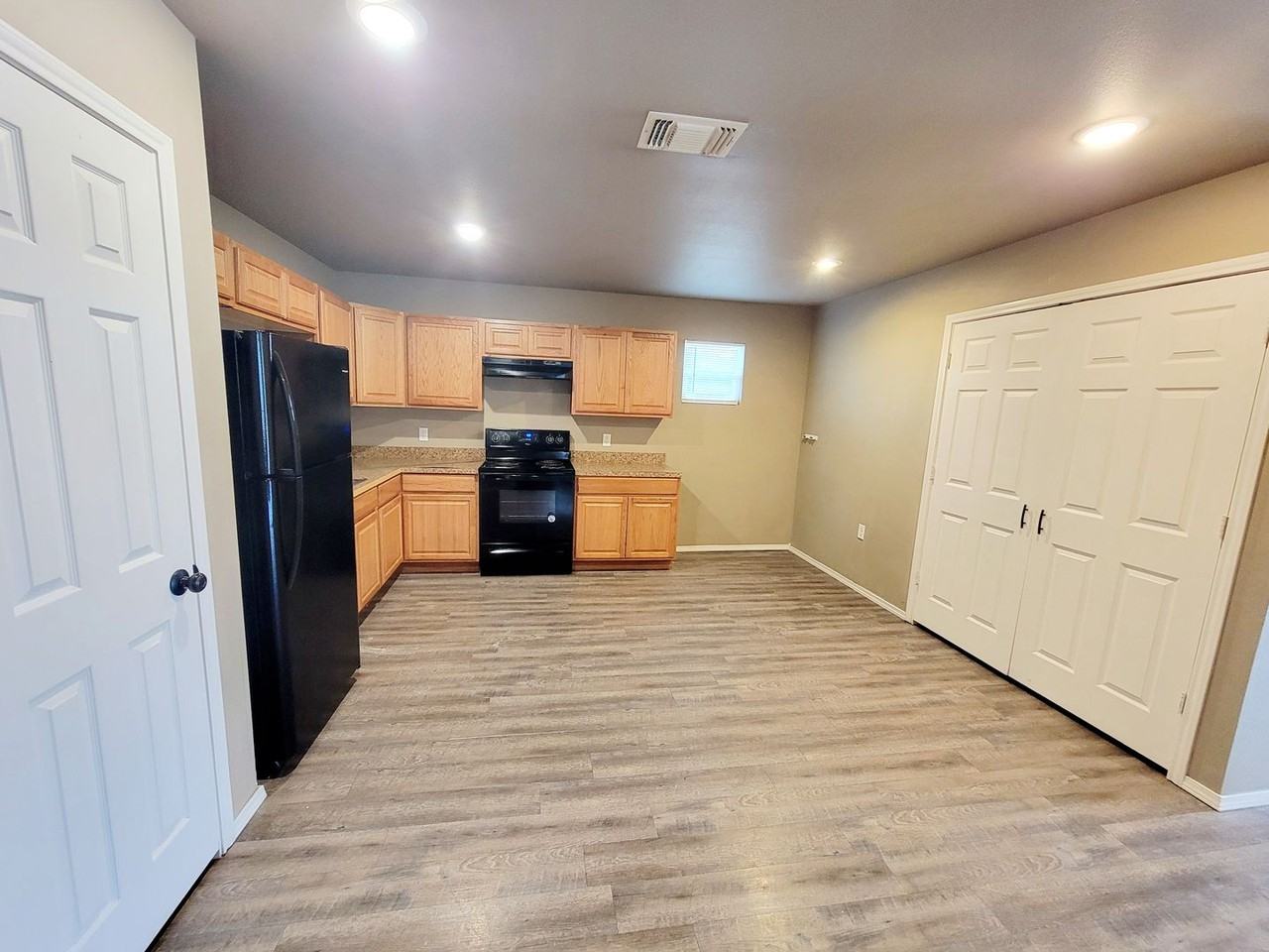 2603 Elm Ave - Photo 6 of 13