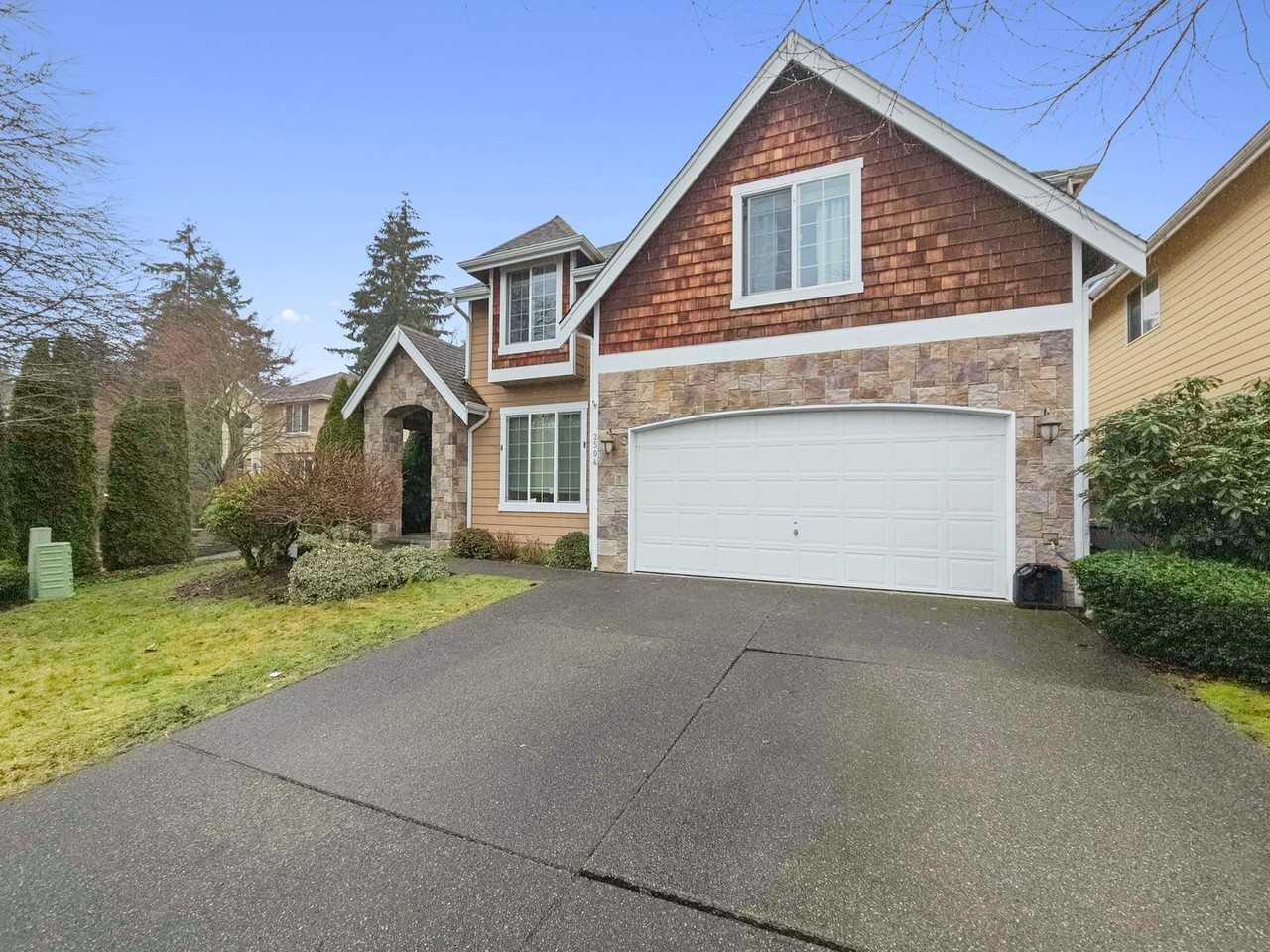 2504 Camas Ave Ne - Photo 2 of 20