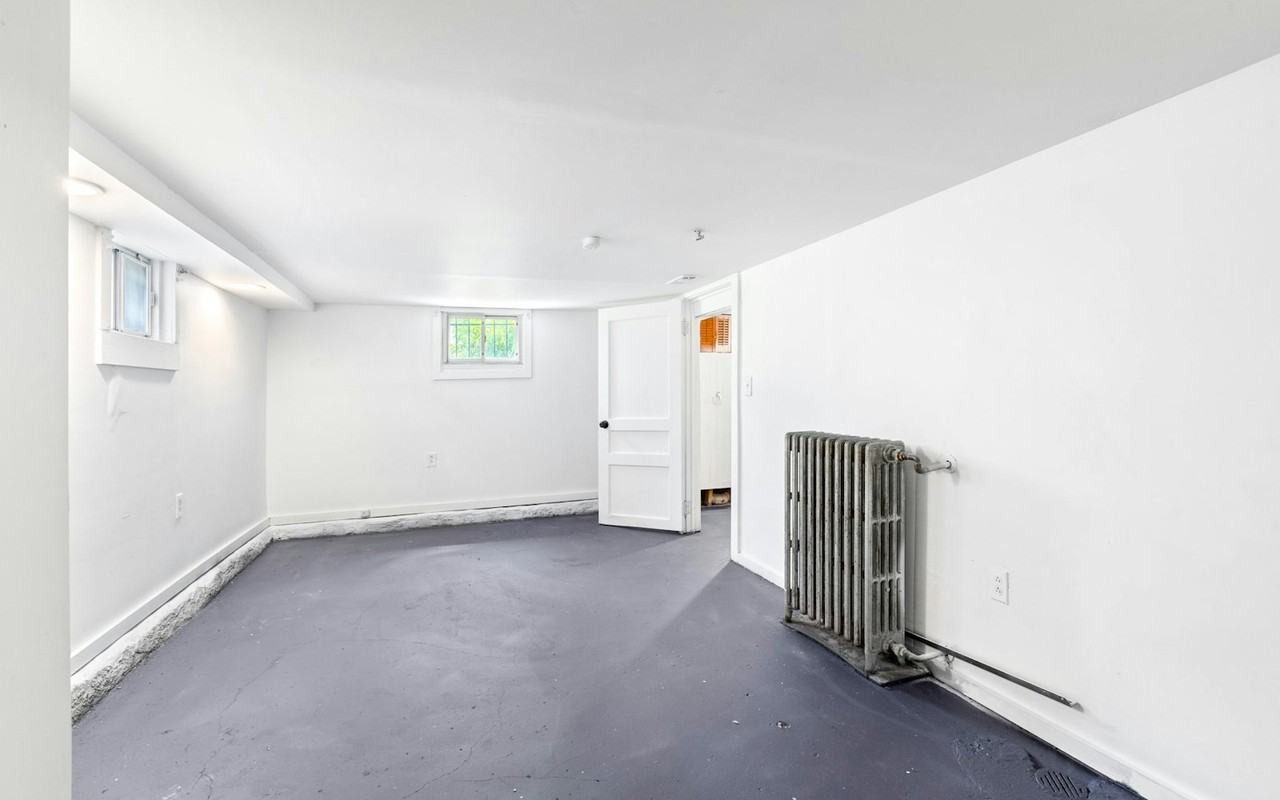 7918 Page Avenue - Photo 5 of 20