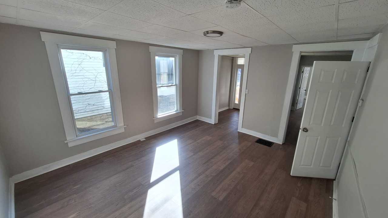 530 Corwin St #NA - Photo 4 of 18