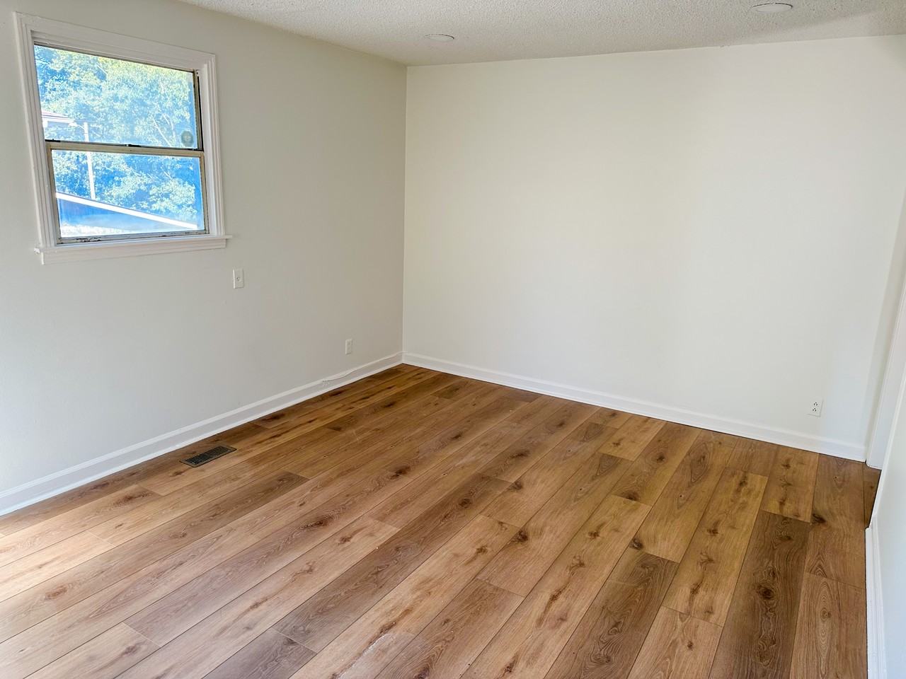 4012 Edwards Ave #NA - Photo 4 of 15