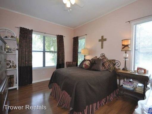 501 Sandy Point Rd - Photo 3 of 55