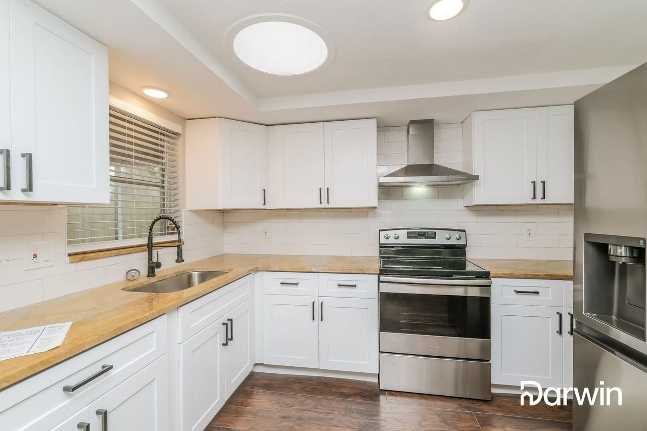 6244 6th Ave - Photo 3 of 15