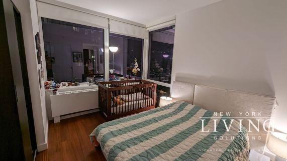620 West 42nd Street - Photo 7 of 10