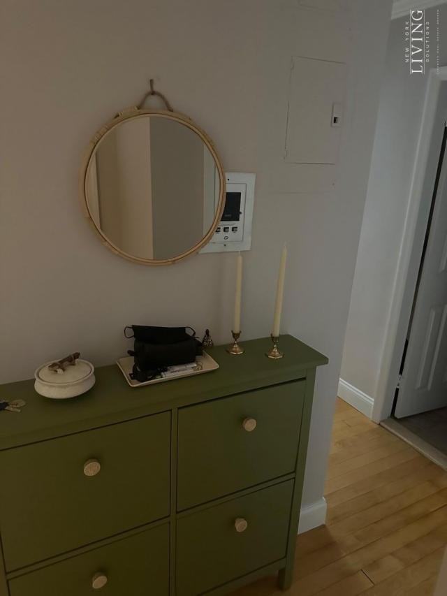 50 W 97th St - Photo 3 of 9