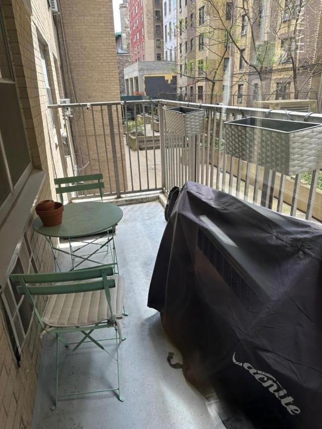 50 W 97th St - Photo 6 of 9