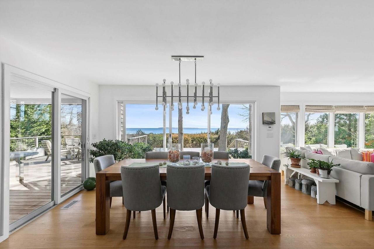 28 Gardiners Bay Drive - Photo 2 of 27