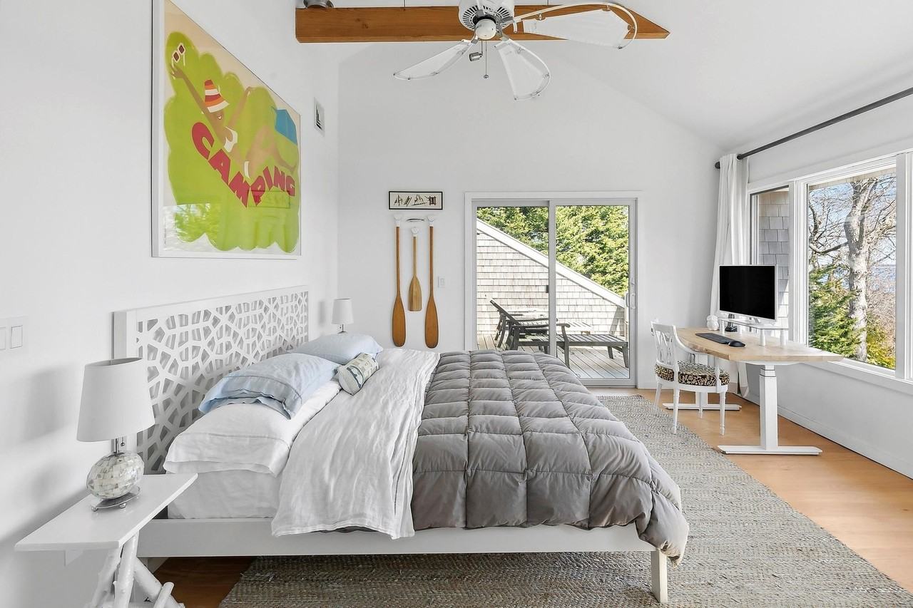 28 Gardiners Bay Drive - Photo 5 of 27