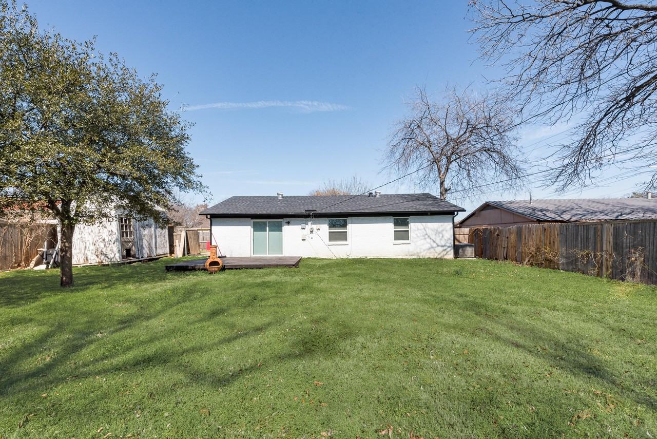 Melissa St - Photo 4 of 6