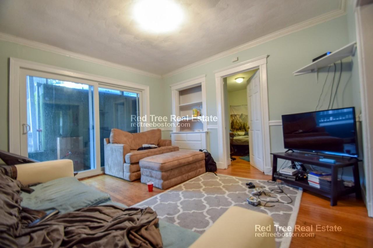 15 Radnor Rd #1 - Photo 7 of 12