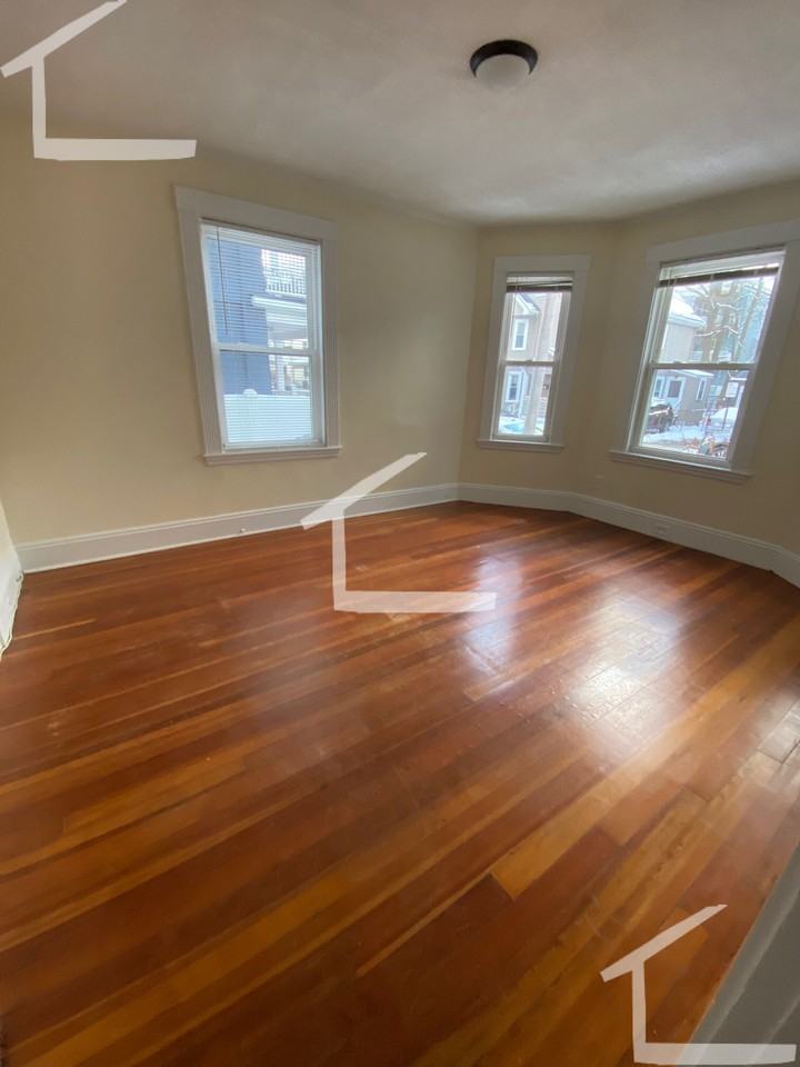 49 Montfern Ave #1 - Photo 3 of 18