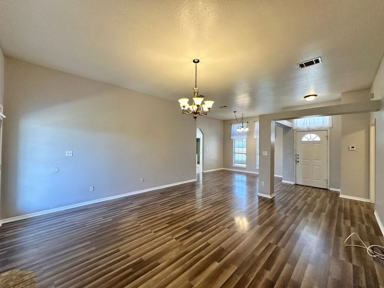 5504 Jim Ave - Photo 7 of 34