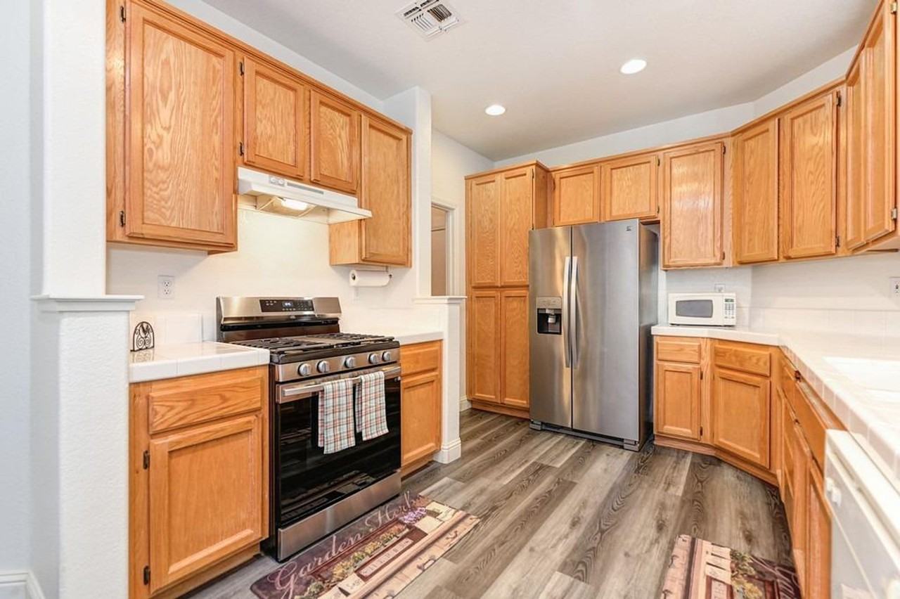 3737 Far Niente Way - Photo 3 of 25