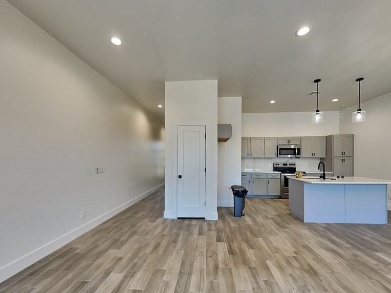 217 N Wright St - Photo 2 of 19