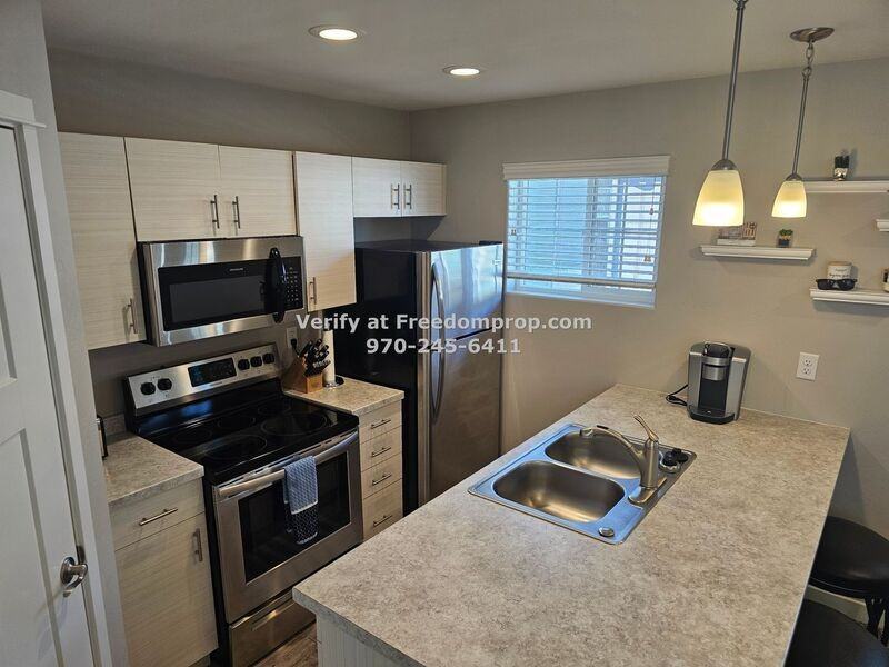 1181 Main St #B - Photo 5 of 24