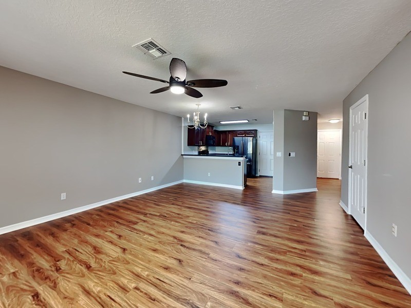 12744 Lexington Summit St - Photo 3 of 17