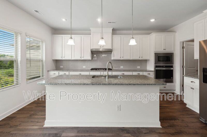 4962 Durneigh Dr - Photo 3 of 36