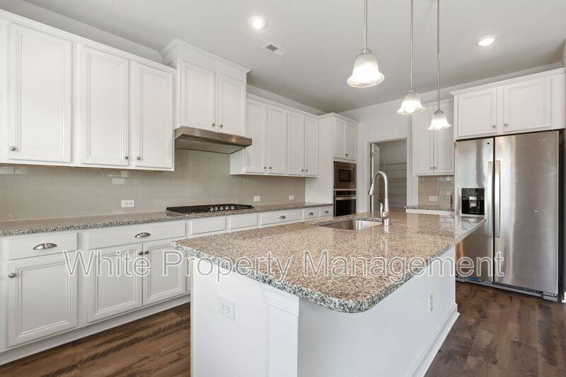 4962 Durneigh Dr - Photo 4 of 36