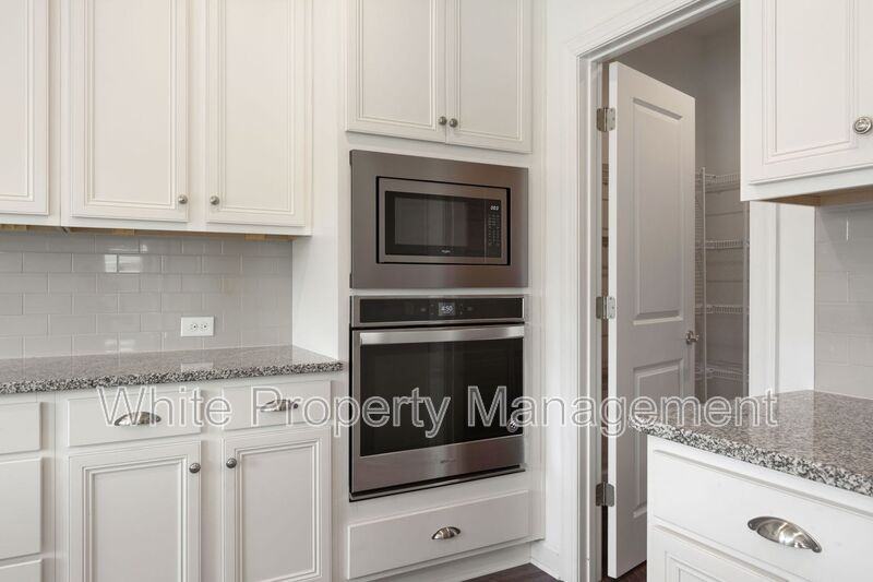 4962 Durneigh Dr - Photo 6 of 36