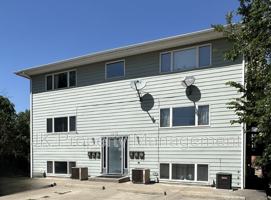featured image of 1815 8th Ave N #01