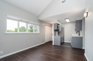 featured image of 413 W 14th St