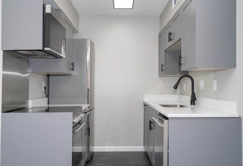 413 W 14th St - Photo 2 of 18