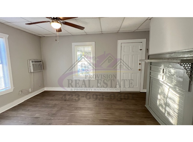141 East St Se - Photo 5 of 21