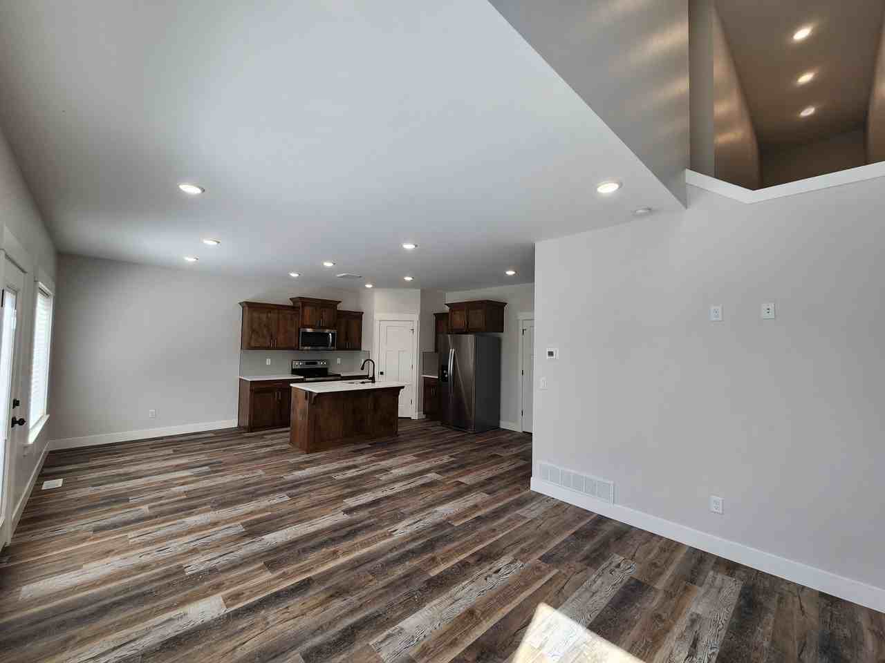 3918 Judy St - Photo 3 of 10