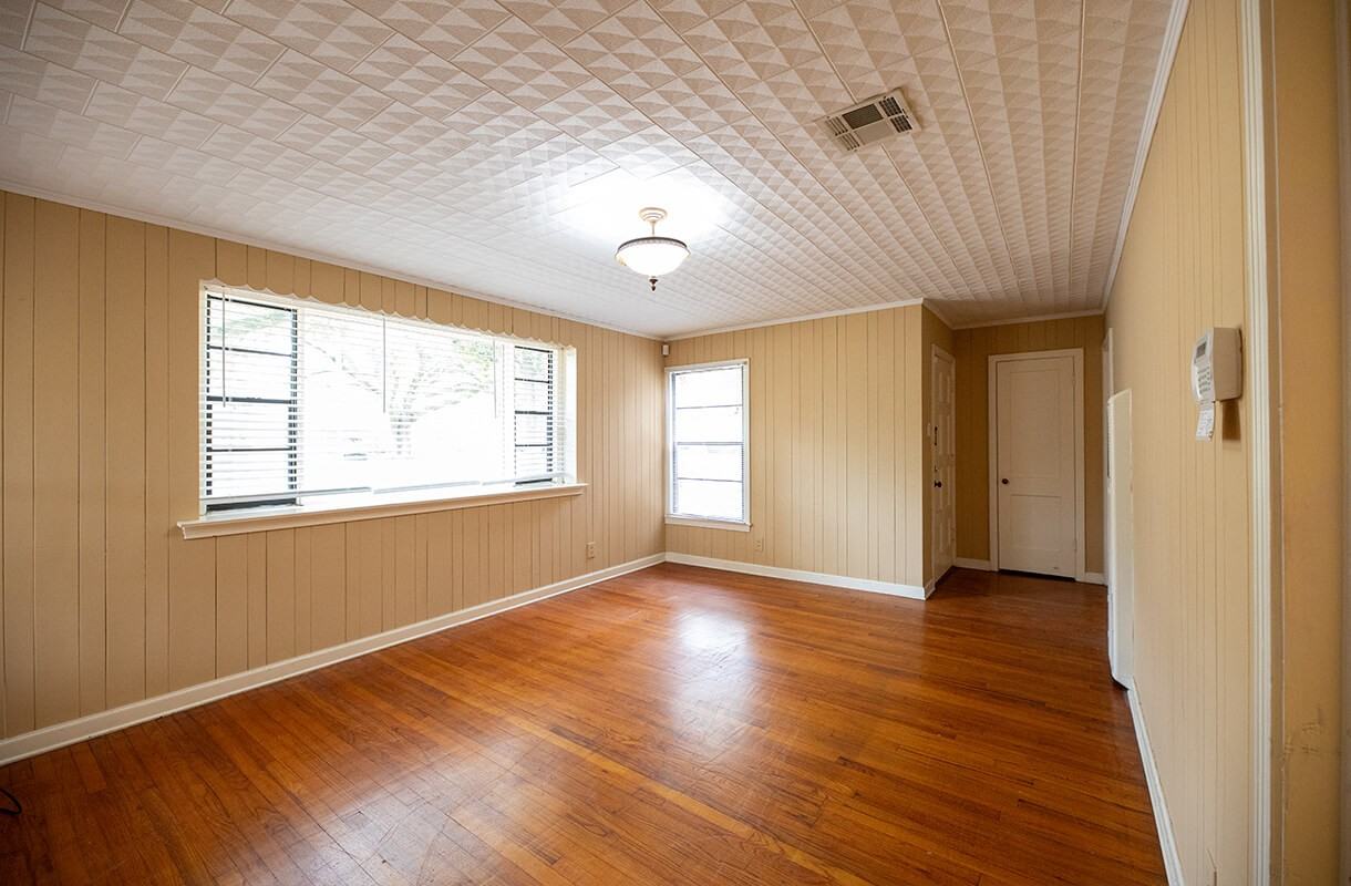 1610 16th St - Photo 2 of 10