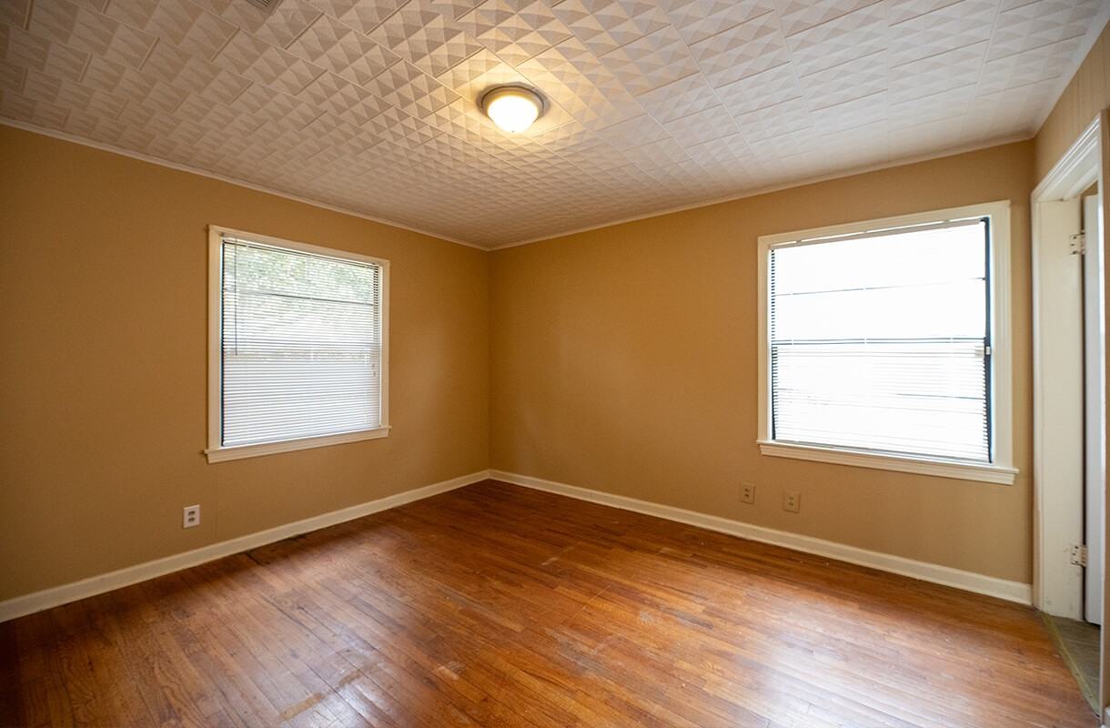 1610 16th St - Photo 5 of 10