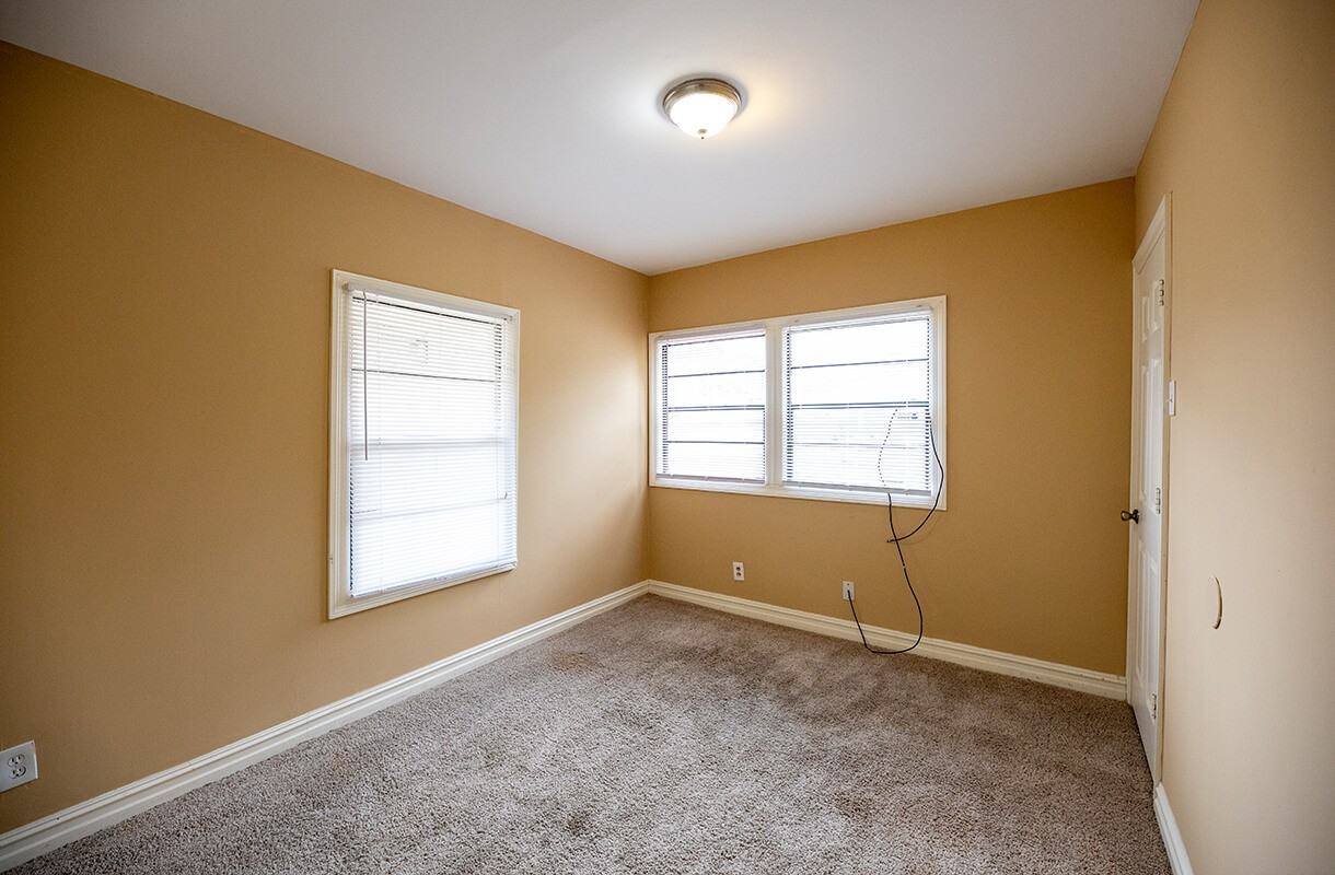 1610 16th St - Photo 7 of 10