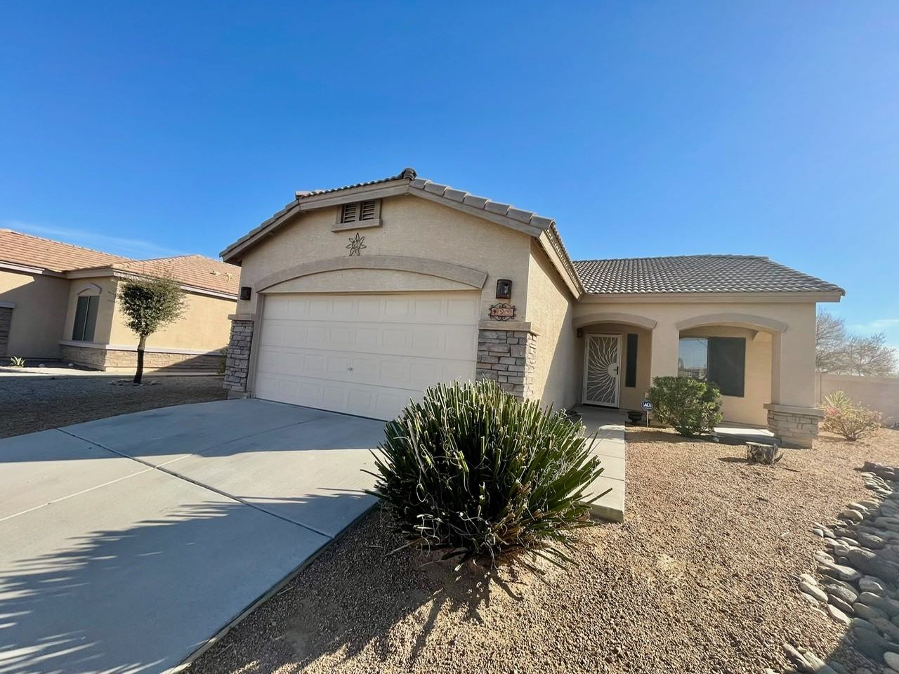 99 3rd Ave W - Photo 2 of 26