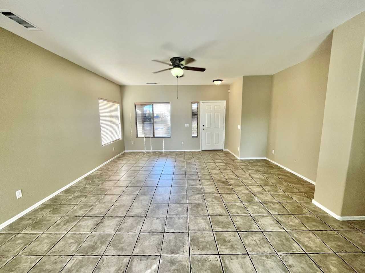 99 3rd Ave W - Photo 4 of 26