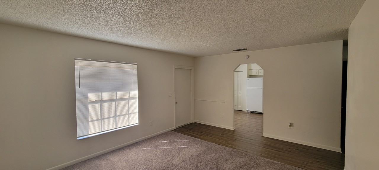 615 Kansas Ave - Photo 3 of 13